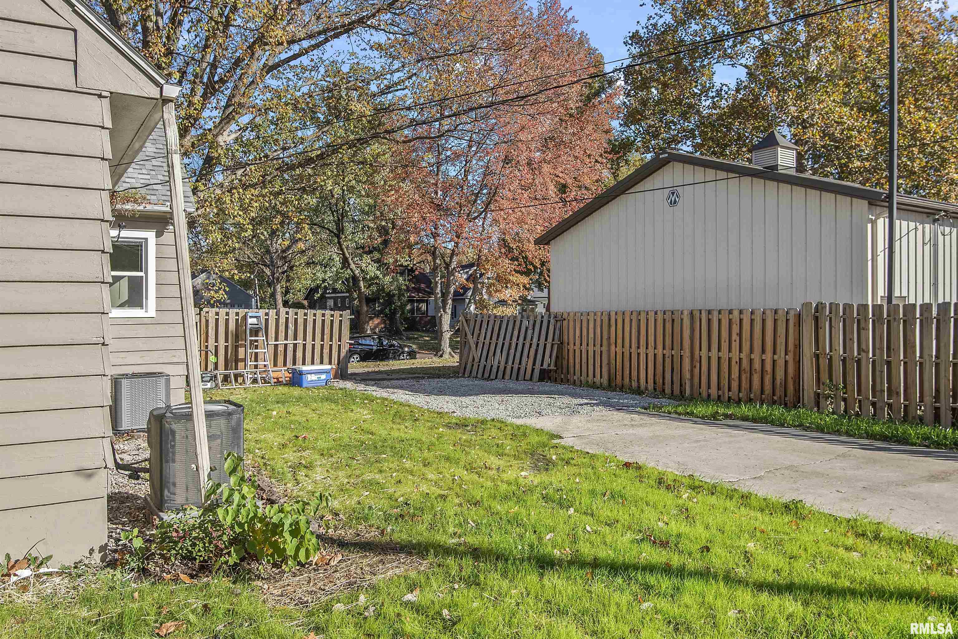 1200 South Walnut Street Springfield, IL 62704 - Photo 32 of 32 Gallery Image 32