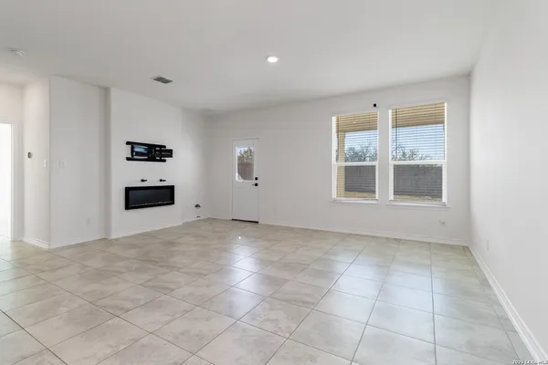 $345,000 | 11414 Amberina, San Antonio, TX 78245