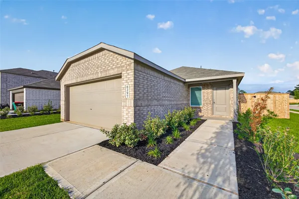 $1,700 | 6297 Alder Creek, Magnolia, TX 77354