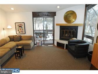 1101 Hollow Road Penn Valley, PA 19072 - Photo 6 of 11 Family Room