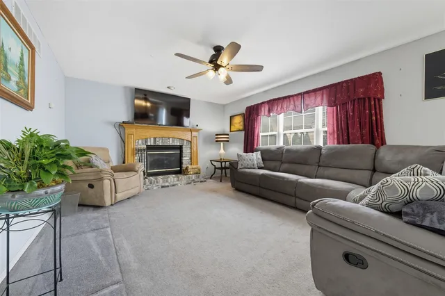 $355,000 | 7 Melrose Court, Bloomington, IL 61704