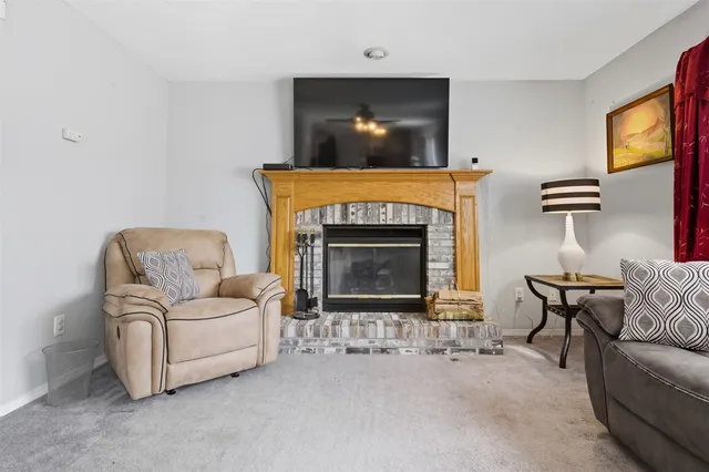 $355,000 | 7 Melrose Court, Bloomington, IL 61704