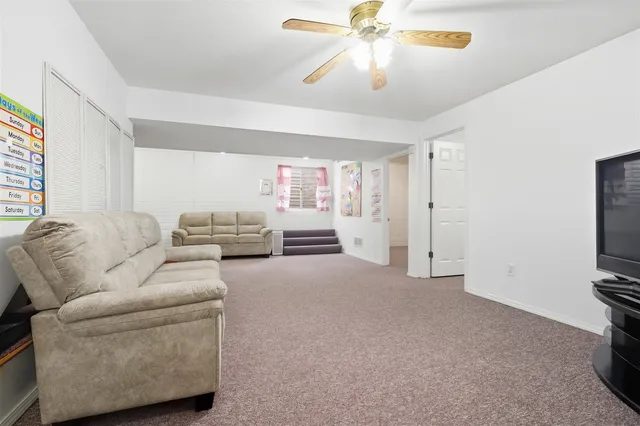 $355,000 | 7 Melrose Court, Bloomington, IL 61704