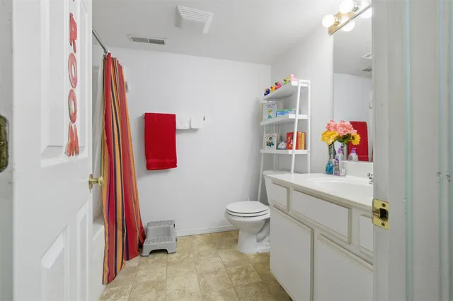 $355,000 | 7 Melrose Court, Bloomington, IL 61704