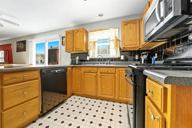 $355,000 | 7 Melrose Court, Bloomington, IL 61704