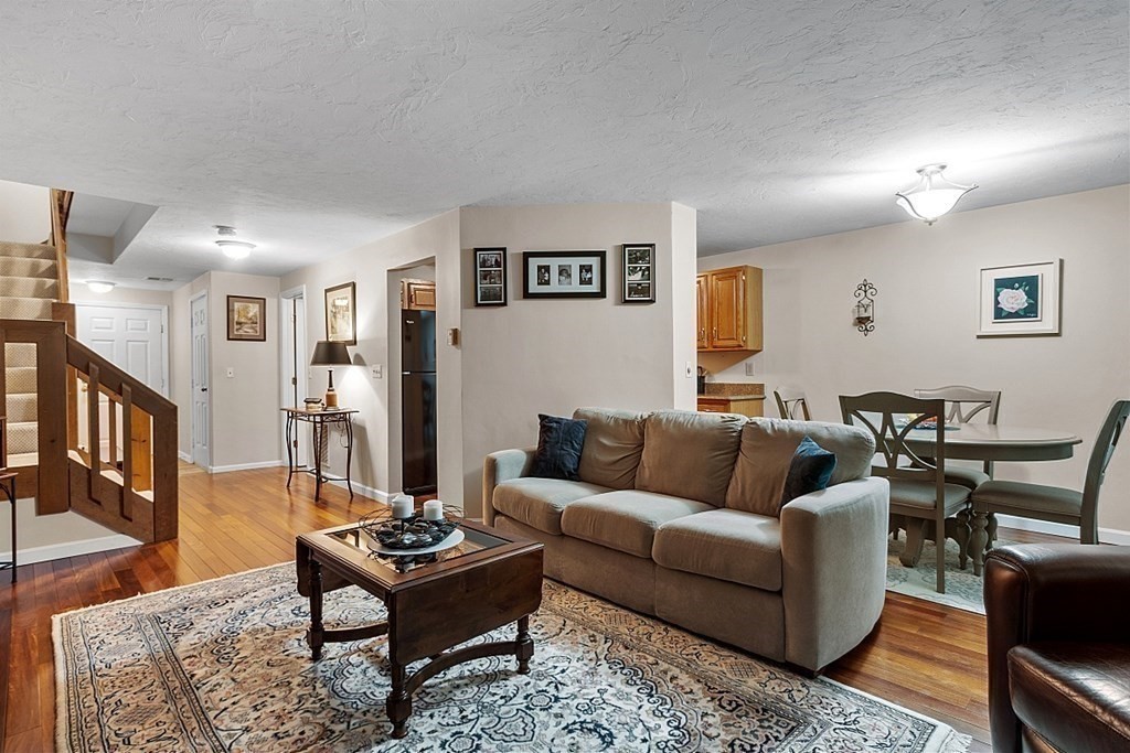 516 Ridgefield Circle, Unit B Clinton, MA 01510 - Photo 8 of 32 Gallery Image 8