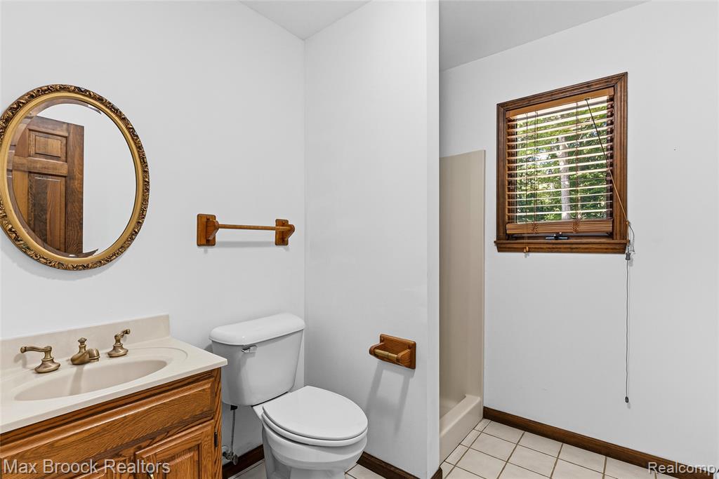 892 Barnes Lake Road Columbiaville, MI 48421 - Photo 32 of 85
