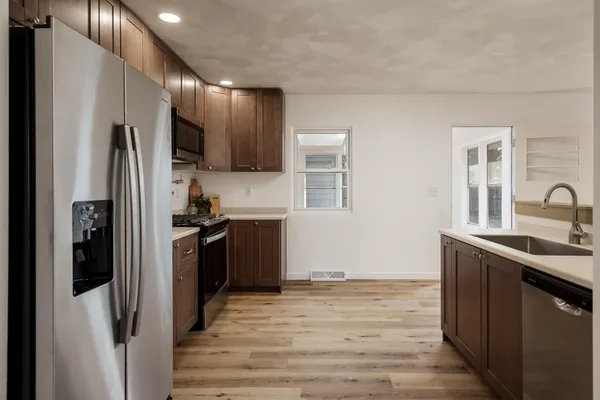 $319,900 | 1728 Henderson Avenue, Beloit, WI 53511