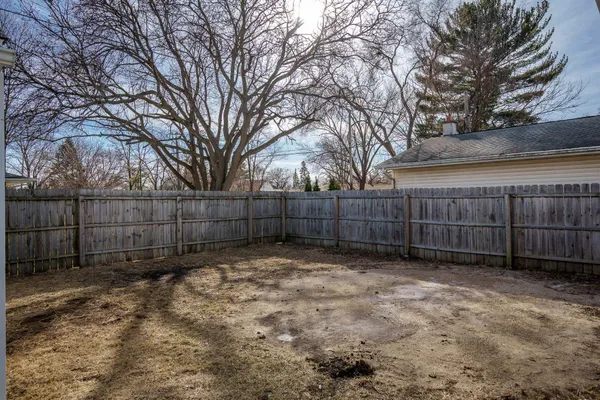 $319,900 | 1728 Henderson Avenue, Beloit, WI 53511