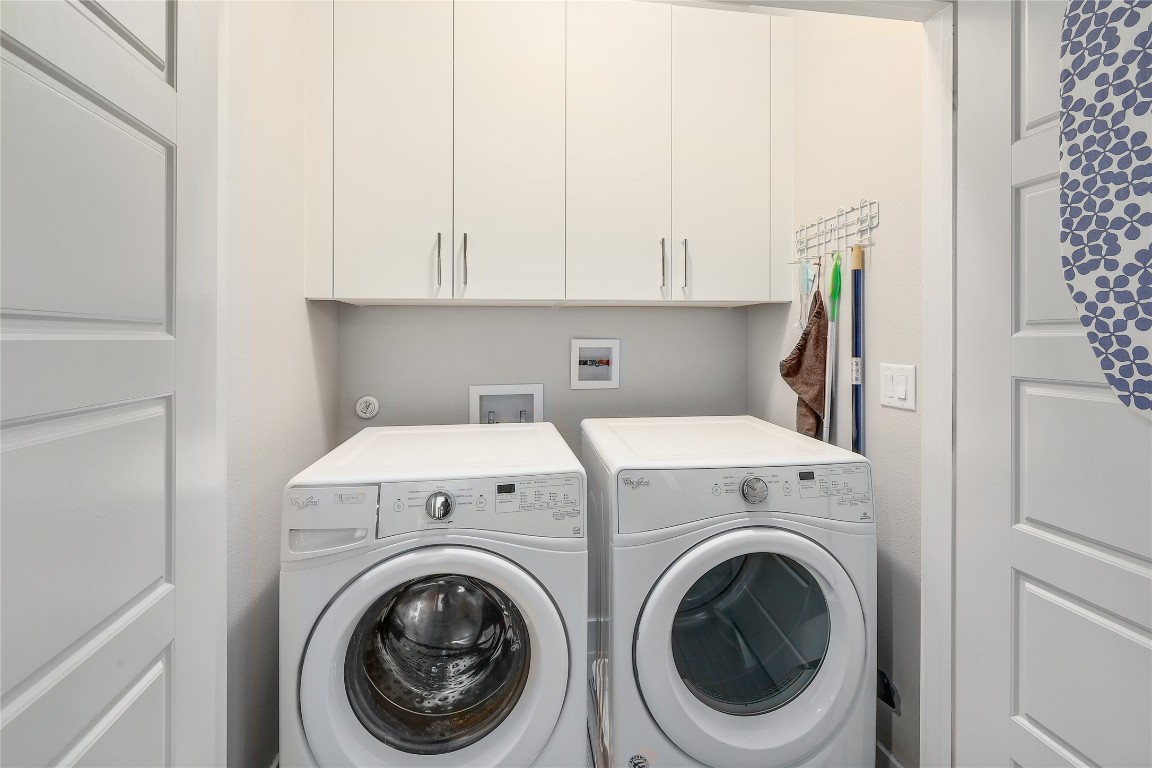 1205 Elm Street, Unit 8 Austin, TX 78703 - Photo 18 of 26 Laundry area in primary bathroom.