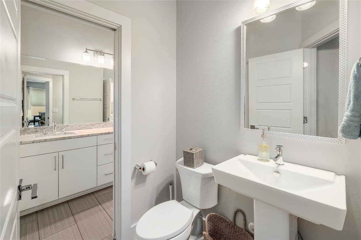 1205 Elm Street, Unit 8 Austin, TX 78703 - Photo 19 of 26