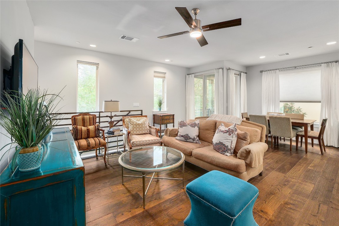 1205 Elm Street, Unit 8 Austin, TX 78703 - Photo 3 of 26