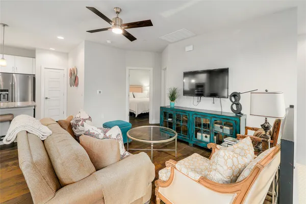 $5,399 | 1205 Elm Street, Unit 8, Austin, TX 78703
