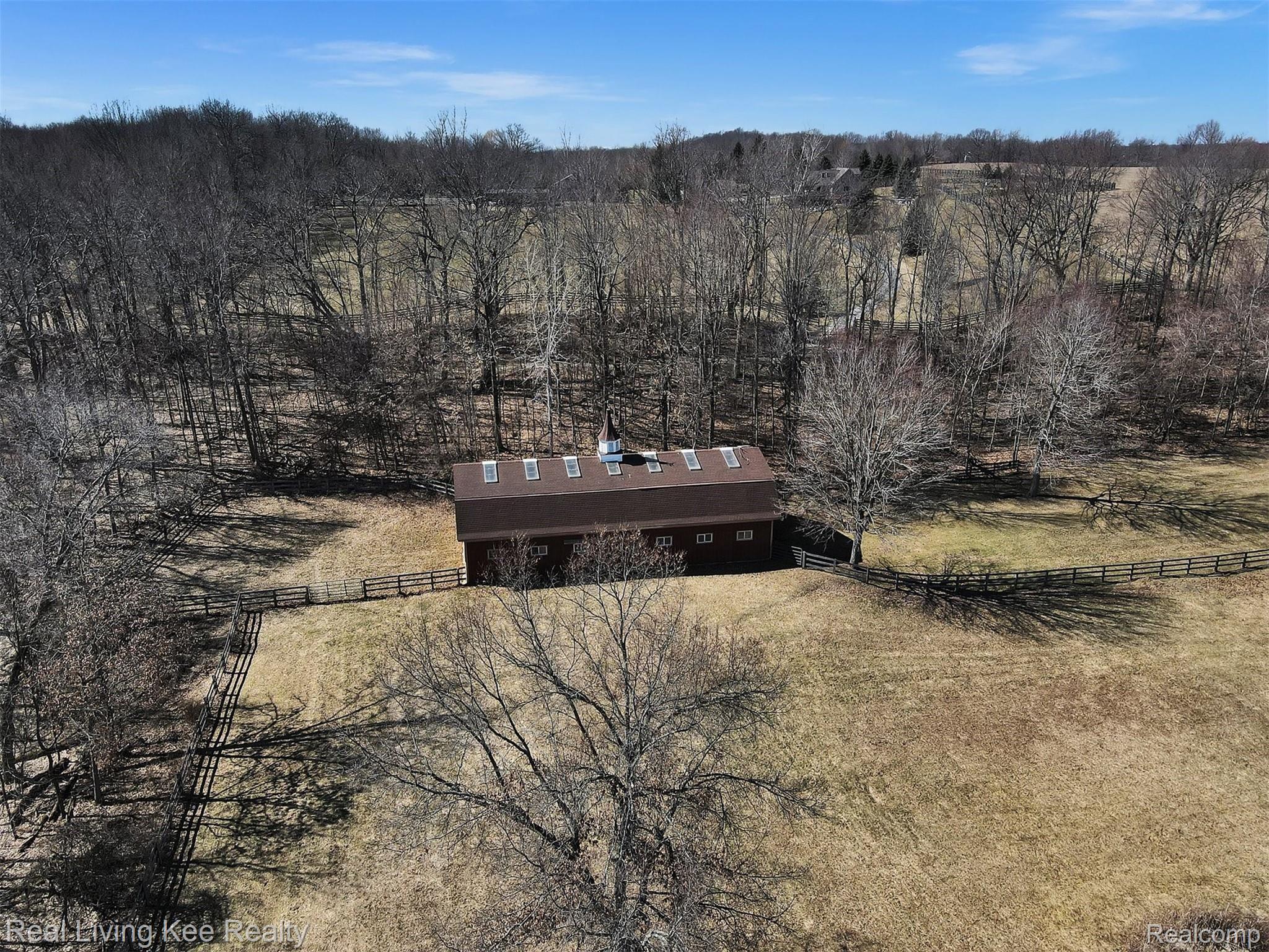 3163 Rock Valley Road Metamora, MI 48455 - Photo 74 of 76 77-3163 Rock Valley Rd-windowstill-real-estate-photography-77.jpg