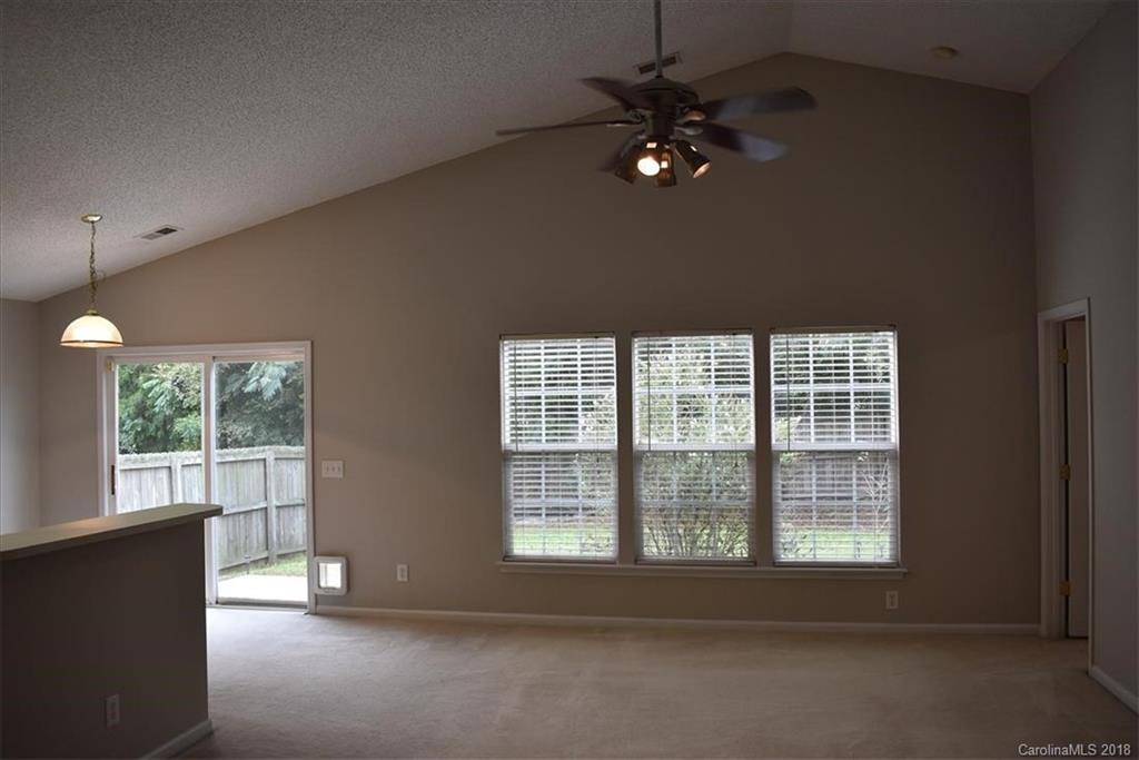 11222 Gold Pan Road Charlotte, NC 28215 - Photo 7 of 28