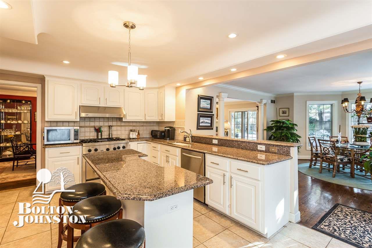 193 Stephens Road Grosse Pointe Farms, MI 48236 - Photo 11 of 39
