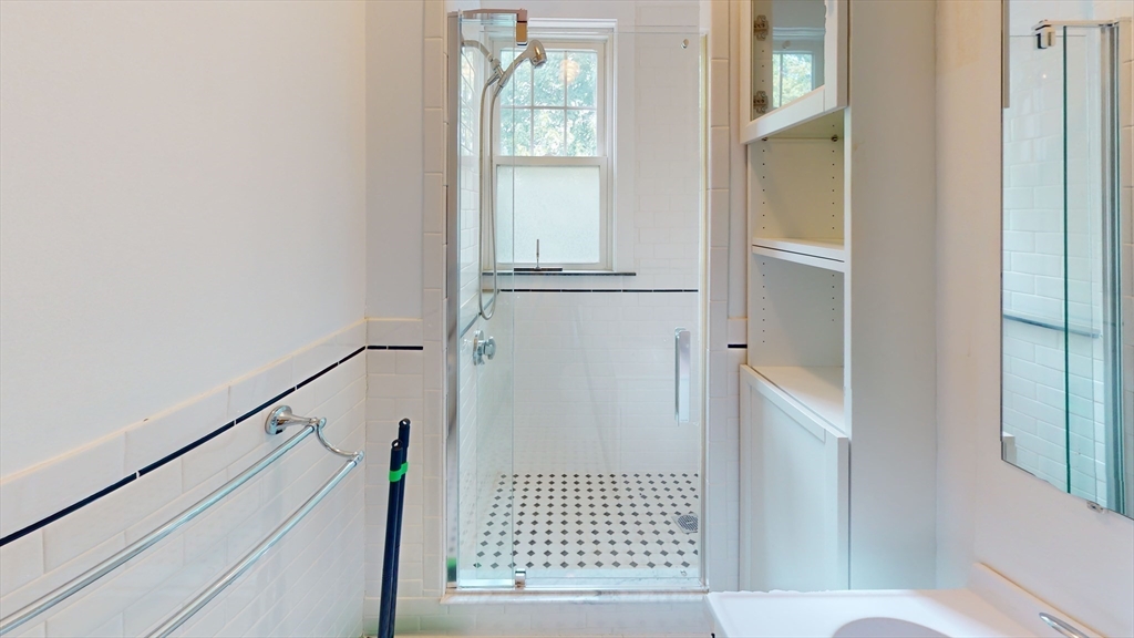 22 Alton Court, Unit 2 Brookline, MA 02446 - Photo 16 of 20