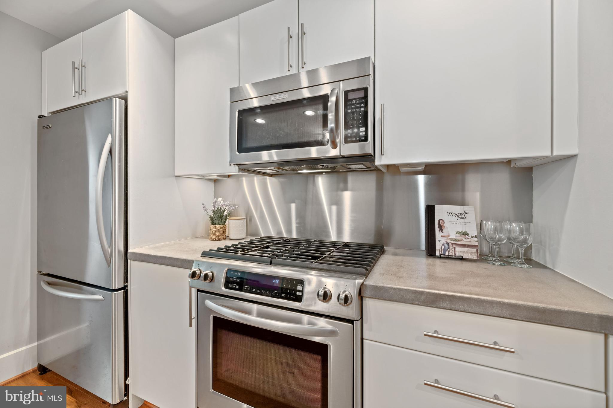 2100 11th Street Northwest, Unit G02 Washington, DC 20001 - Photo 3 of 26