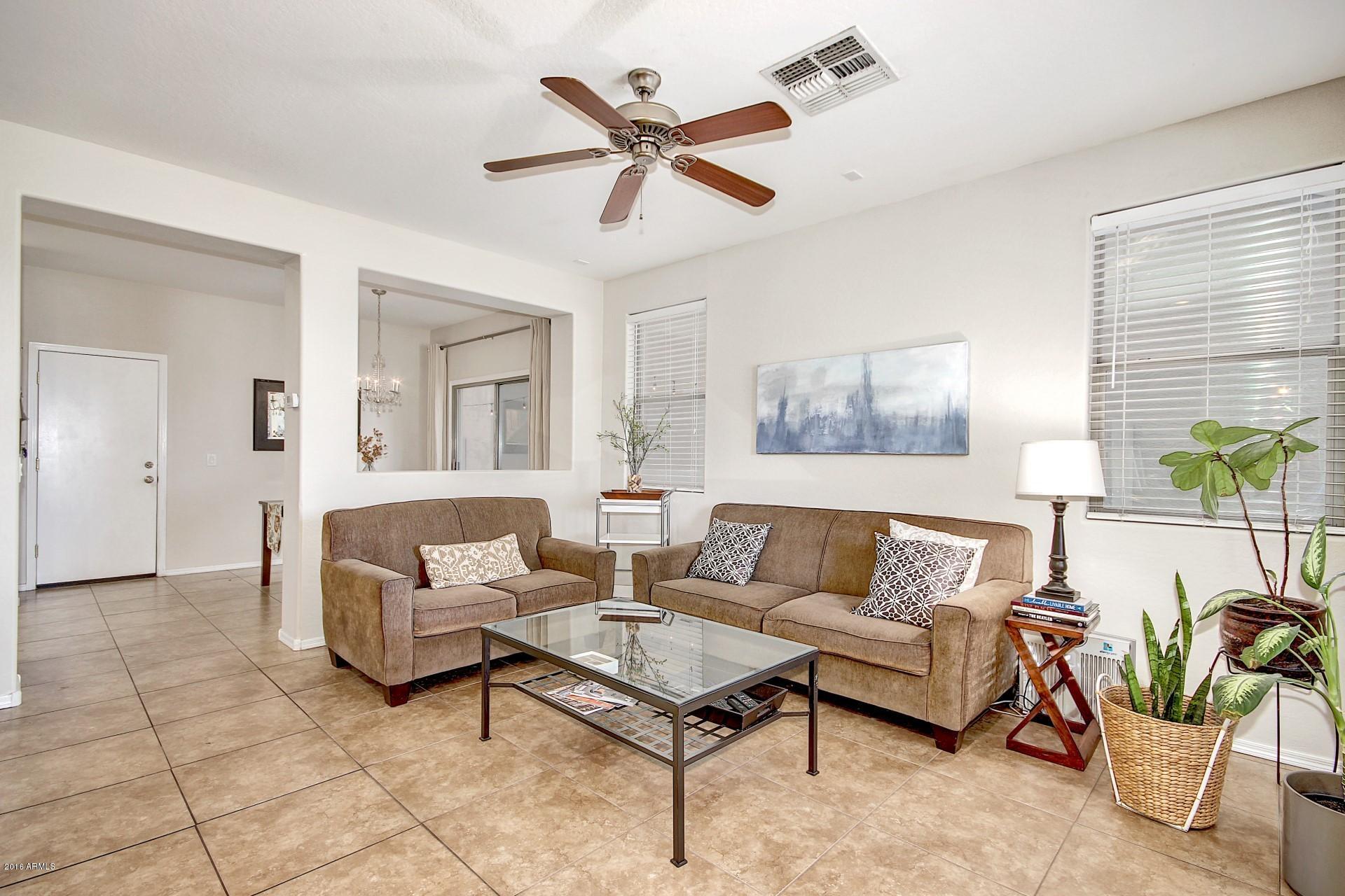 3949 South Rim Road Gilbert, AZ 85297 - Photo 7 of 27 family room 3