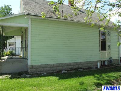 404 McBarnes Street Decatur, IN 46733 - Photo 3 of 5