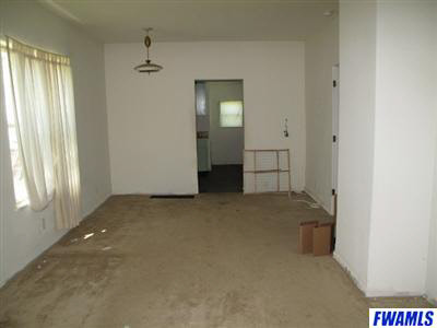 404 McBarnes Street Decatur, IN 46733 - Photo 4 of 5