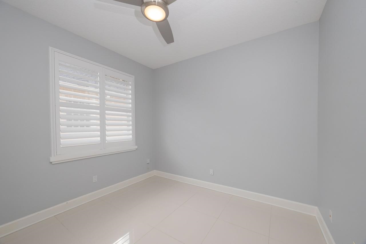 573 Boxwood Place St. Augustine, FL 32086 - Photo 13 of 40 an empty room with a window
