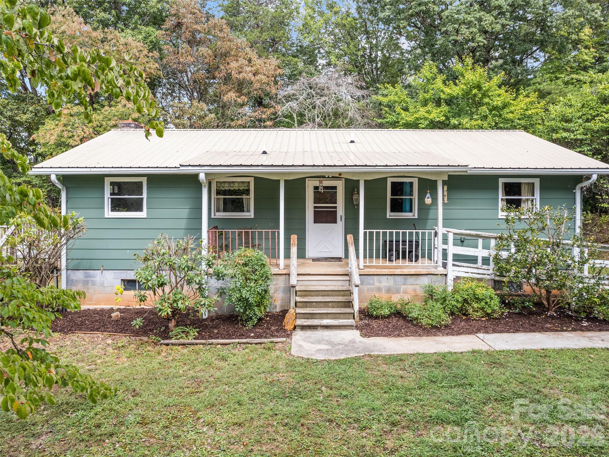 177 Mica Ridge Sylva, NC 28779 - Photo 1 of 33 Gallery Image 1