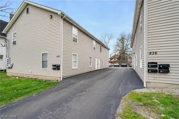 $337,450 | 836 Michigan Avenue, Youngstown, OH 44504
