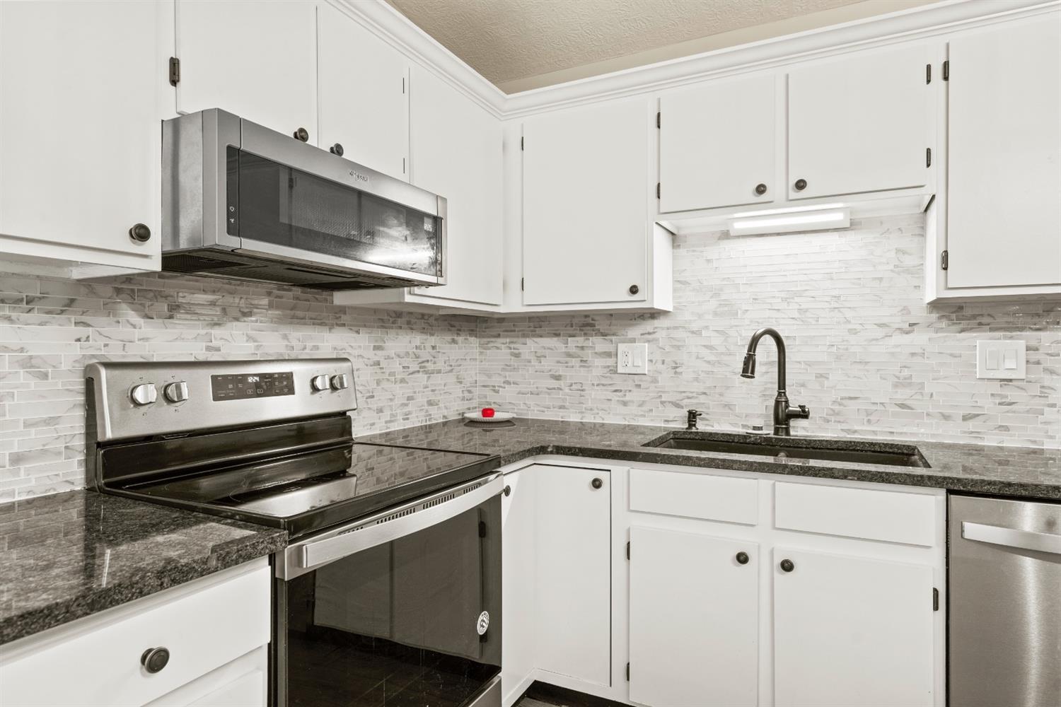 5370 Werk Road, Unit 32 Cincinnati, OH 45248 - Photo 12 of 24 Gallery Image 12