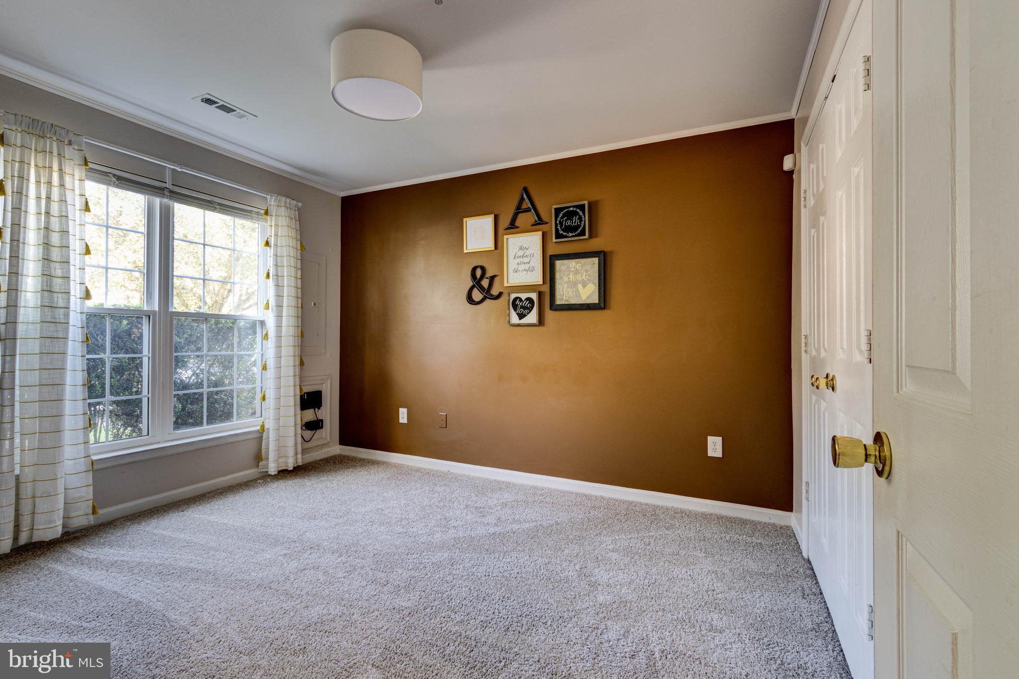 2244 Commissary Circle Odenton, MD 21113 - Photo 3 of 28