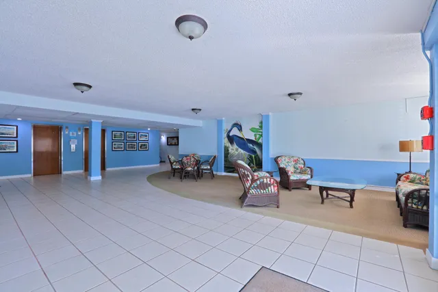 $129,000 | 1516 South Lakeside Drive, Unit 318, Lake Worth Beach, FL 33460