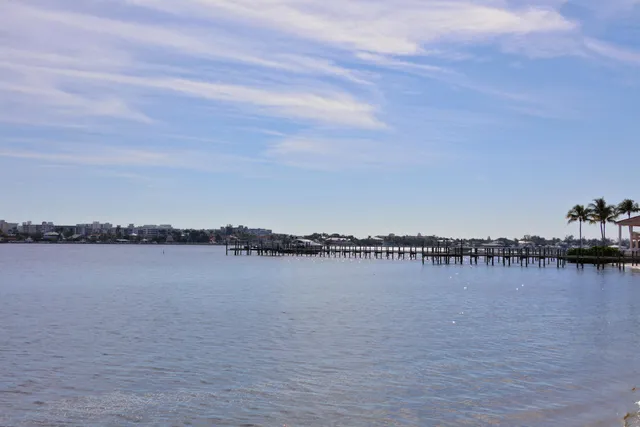 $129,000 | 1516 South Lakeside Drive, Unit 318, Lake Worth Beach, FL 33460