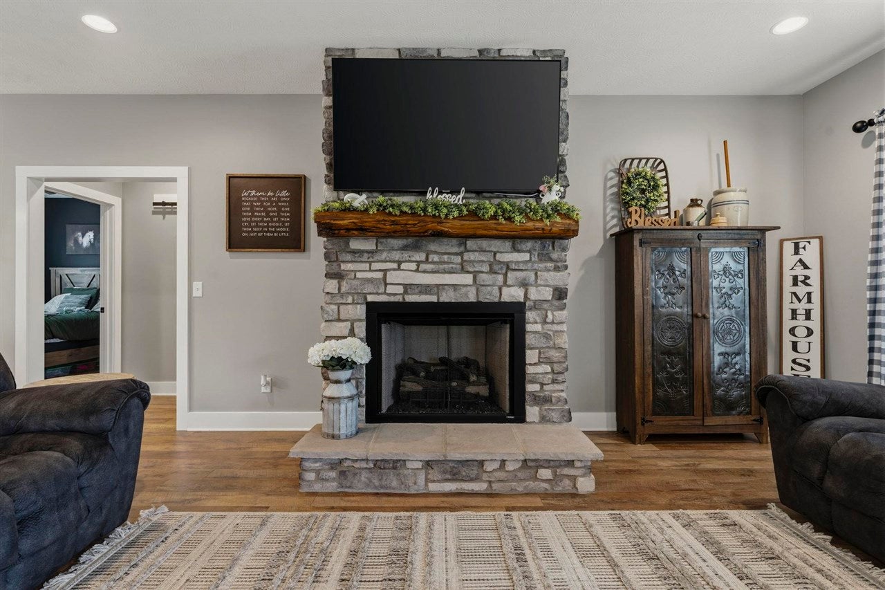 2012 Antioch Church Road Alvaton, KY 42122 - Photo 3 of 43 Gallery Image 3