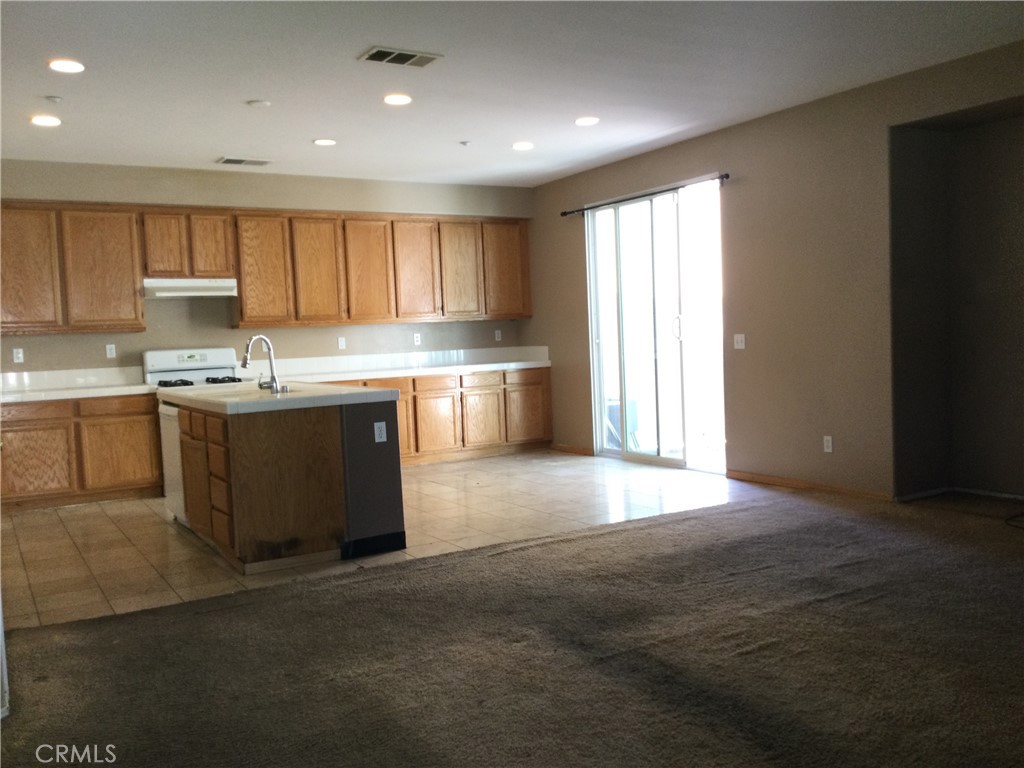 1763 Agrigento Avenue Riverside, CA 92507 - Photo 12 of 28