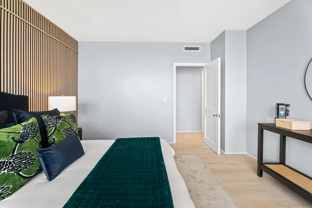 $1,149,000 | 1000 North Lake Shore Plaza, Unit 49A, Chicago, IL 60611