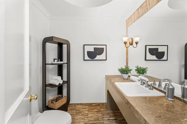 $1,149,000 | 1000 North Lake Shore Plaza, Unit 49A, Chicago, IL 60611