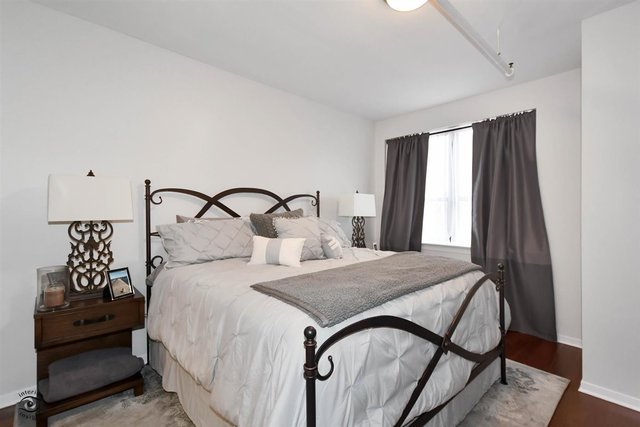 511 West Division Street, Unit 406 Chicago, IL 60610 - Photo 15 of 33