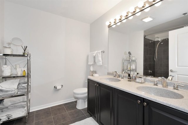 511 West Division Street, Unit 406 Chicago, IL 60610 - Photo 18 of 33