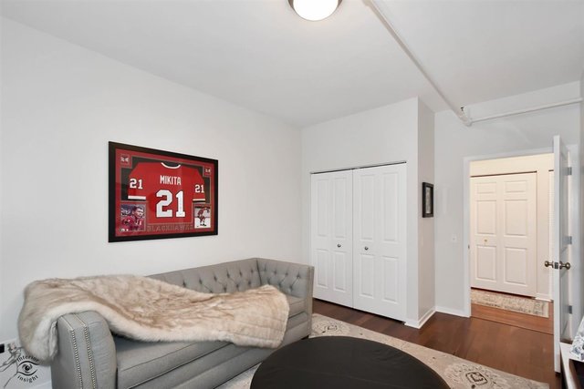 511 West Division Street, Unit 406 Chicago, IL 60610 - Photo 23 of 33