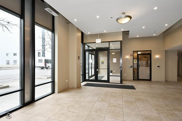 511 West Division Street, Unit 406 Chicago, IL 60610 - Photo 28 of 33