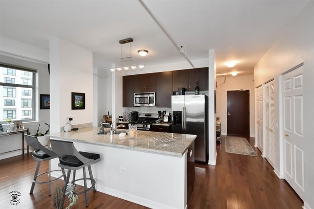 511 West Division Street, Unit 406 Chicago, IL 60610 - Photo 5 of 33