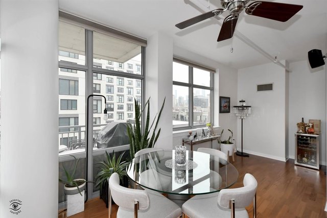 511 West Division Street, Unit 406 Chicago, IL 60610 - Photo 9 of 33
