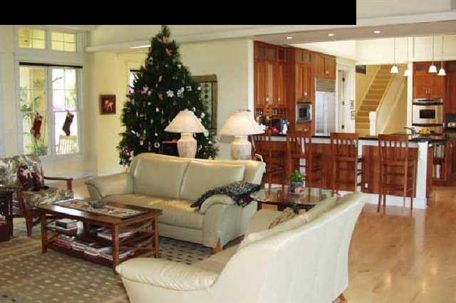 155 Pulehu Road Kula, HI 96790 - Photo 13 of 18 a living room with furniture and a large window