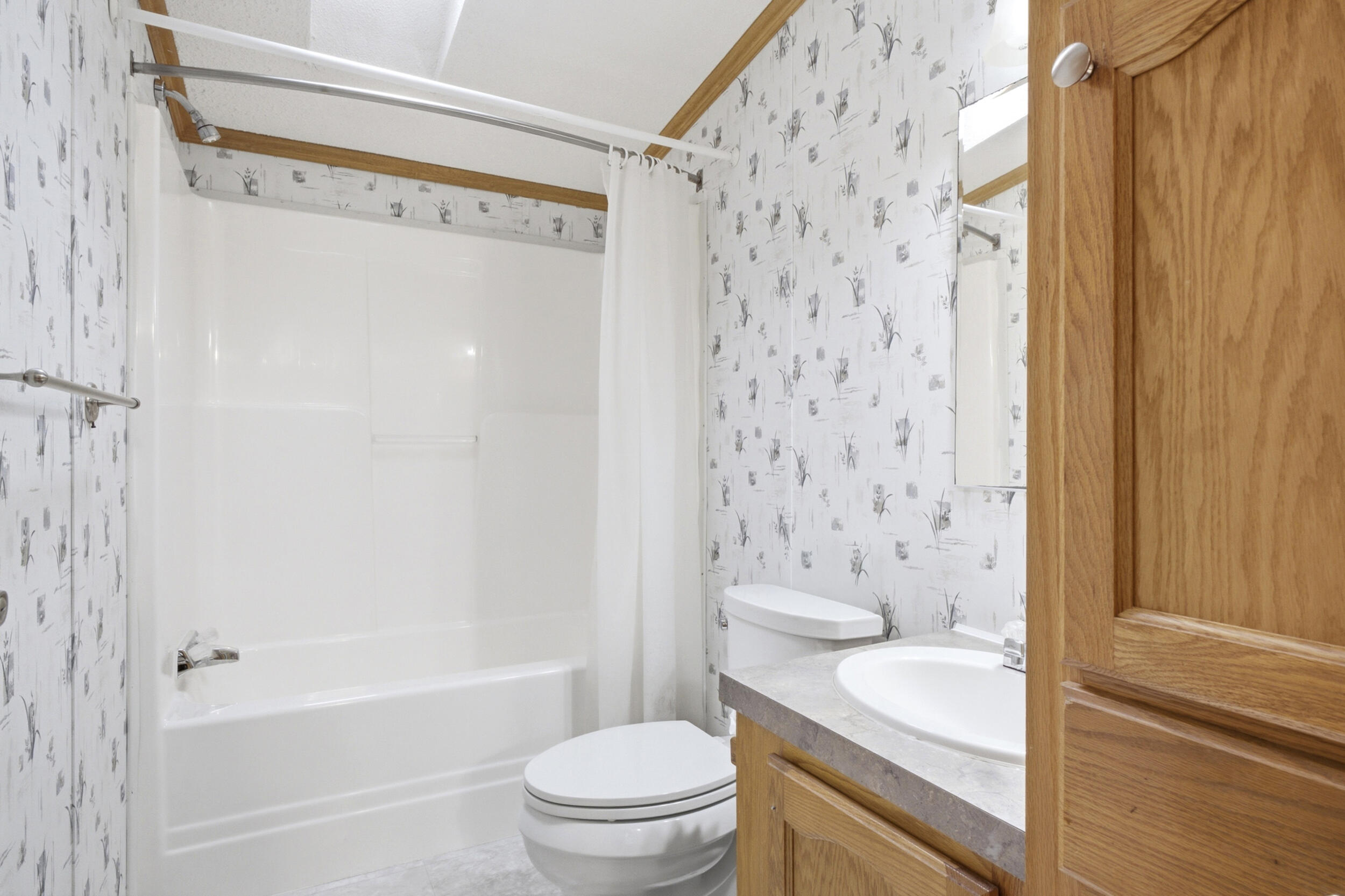 3 Maple Street Augusta, ME 04330 - Photo 22 of 36 3_maple_way-interior-03