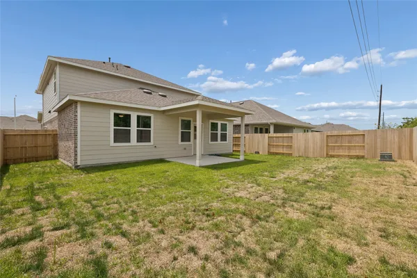 $2,950 | 4727 Bay Vista Drive, Baytown, TX 77523