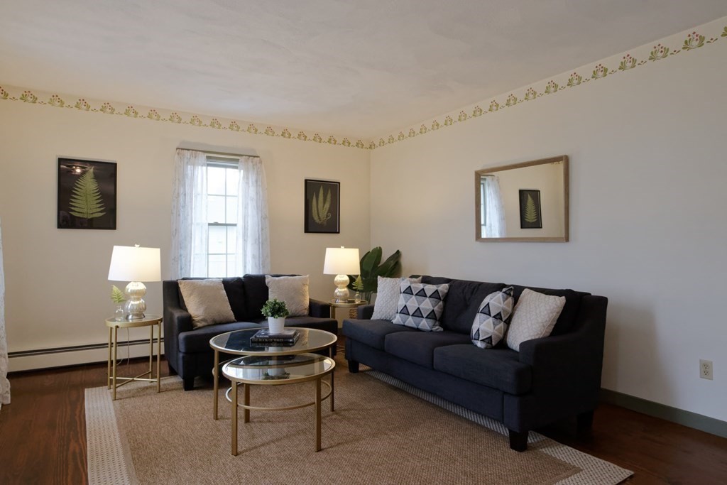43 Brookfield Road Tewksbury, MA 01876 - Photo 9 of 29 Gallery Image 9