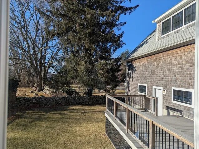 $3,200 | 38 Anthony Street, Dartmouth, MA 02748