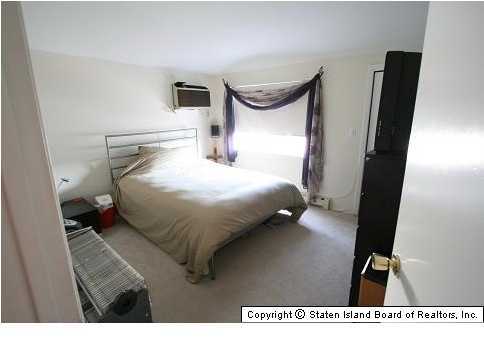 12 Rome Avenue Staten Island, NY 10304 - Photo 4 of 7 Additional Photo