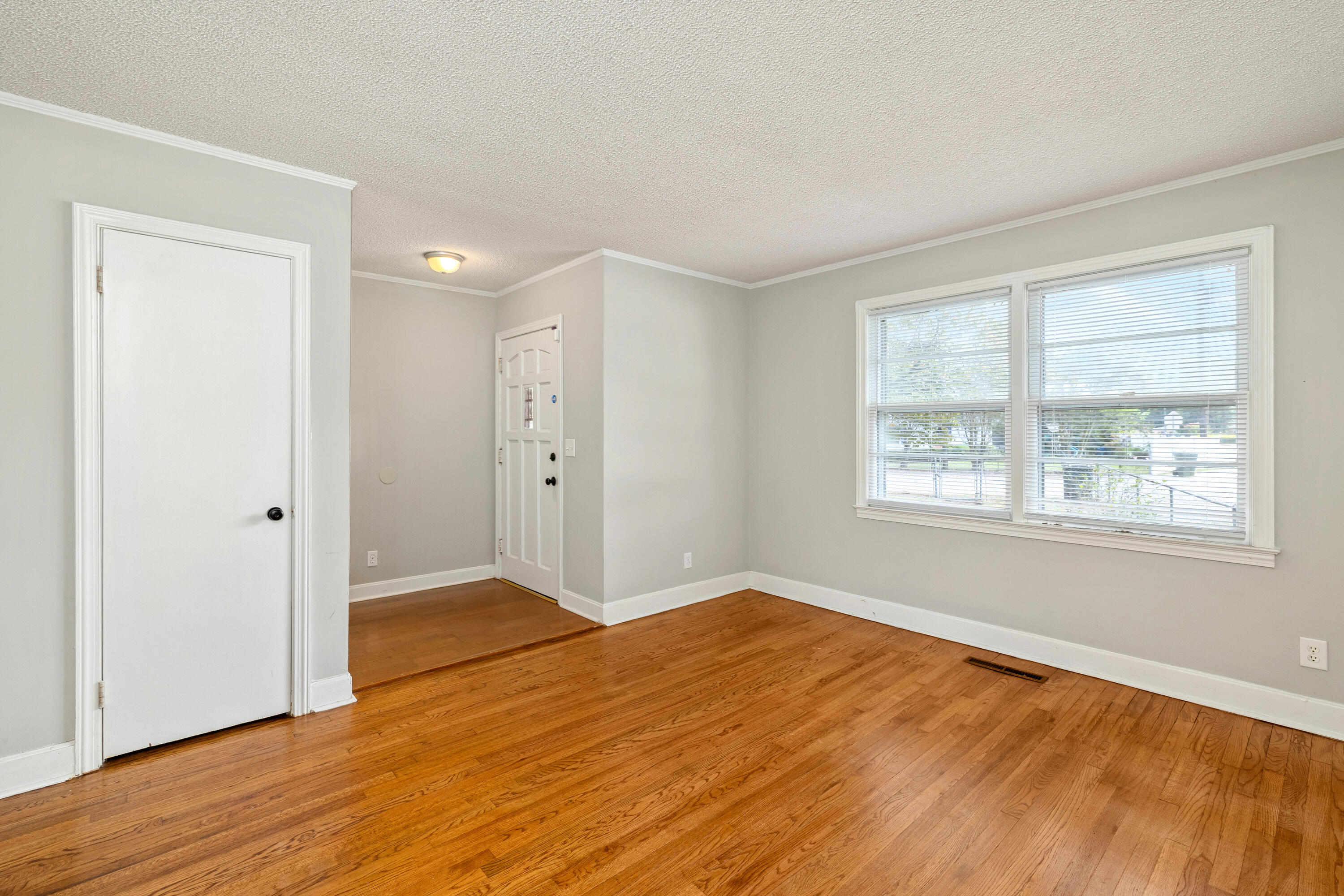 1939 Millwood Road Sumter, SC 29150 - Photo 5 of 37 Gallery Image 5