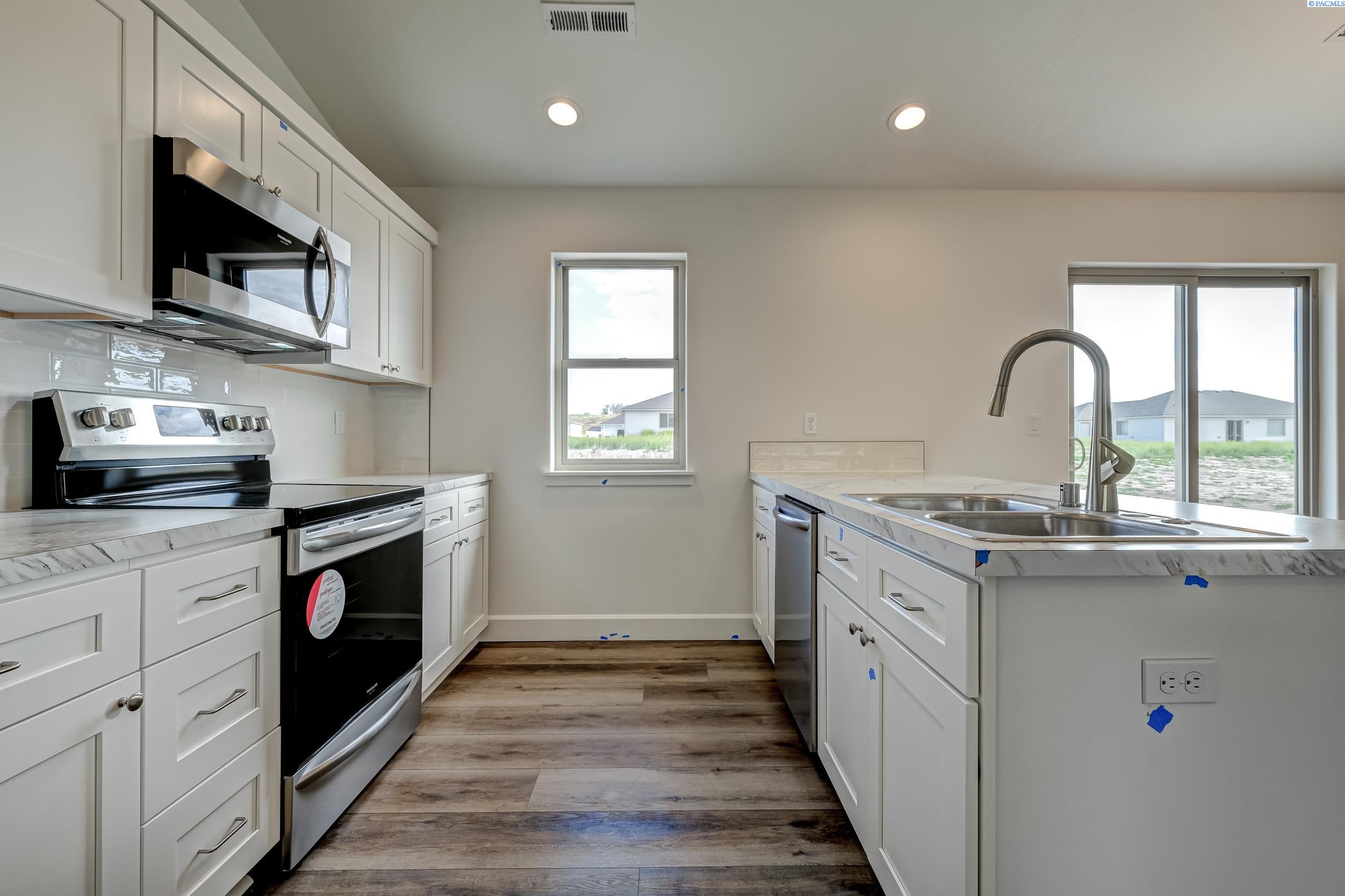 1716 Kendall Road Benton City, WA 99320 - Photo 8 of 24 Gallery Image 8
